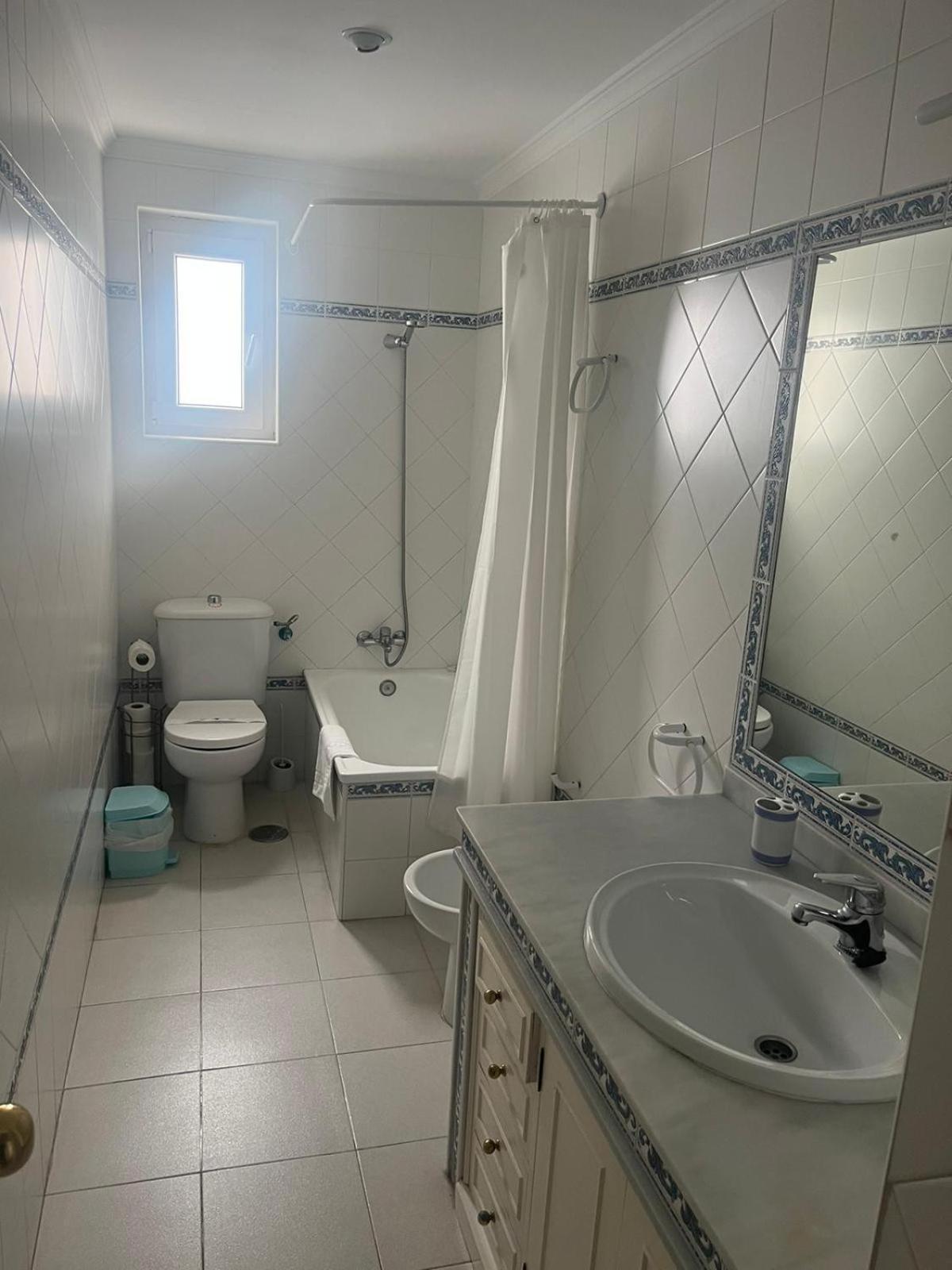 Apartamento The Traveller`s House Mara En La Playa Con Wifi Cádiz